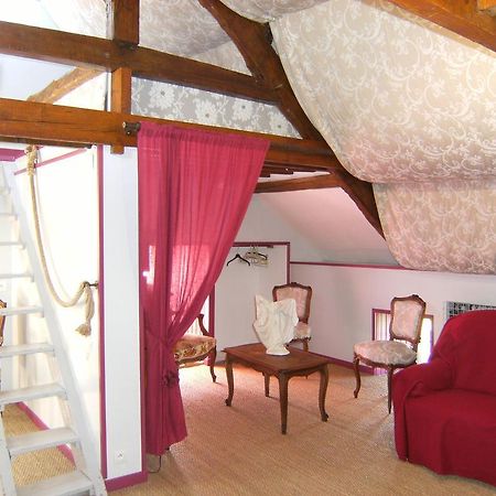 Bed and Breakfast Le Relais Du Mont Chauve à Caumont-Sur-Aure Extérieur photo