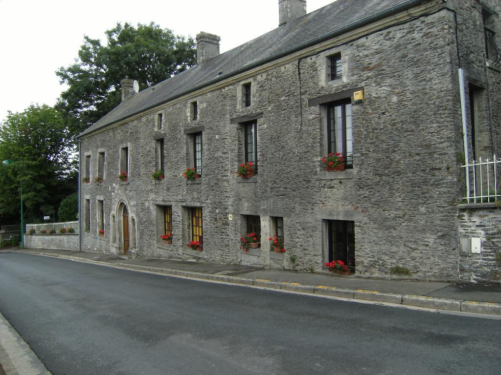 Bed and Breakfast Le Relais Du Mont Chauve à Caumont-Sur-Aure Extérieur photo