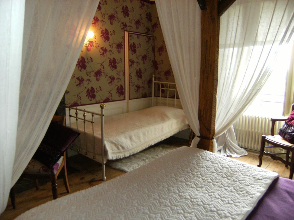 Bed and Breakfast Le Relais Du Mont Chauve à Caumont-Sur-Aure Chambre photo