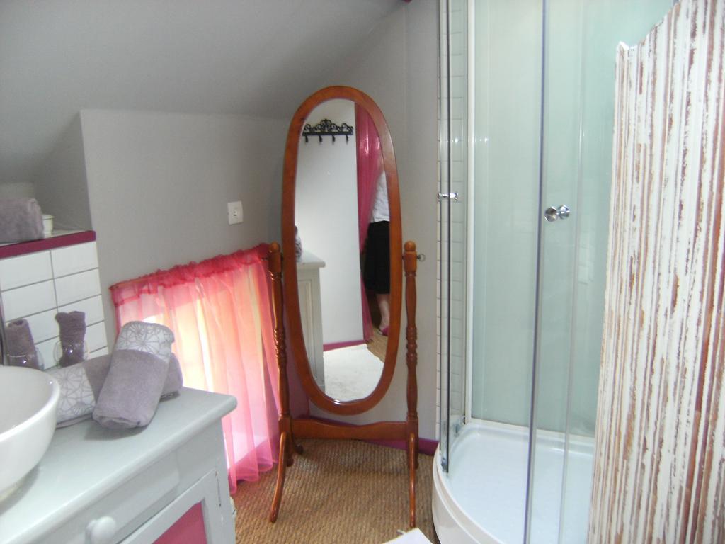 Bed and Breakfast Le Relais Du Mont Chauve à Caumont-Sur-Aure Chambre photo