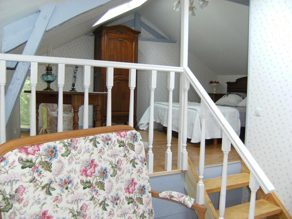 Bed and Breakfast Le Relais Du Mont Chauve à Caumont-Sur-Aure Extérieur photo