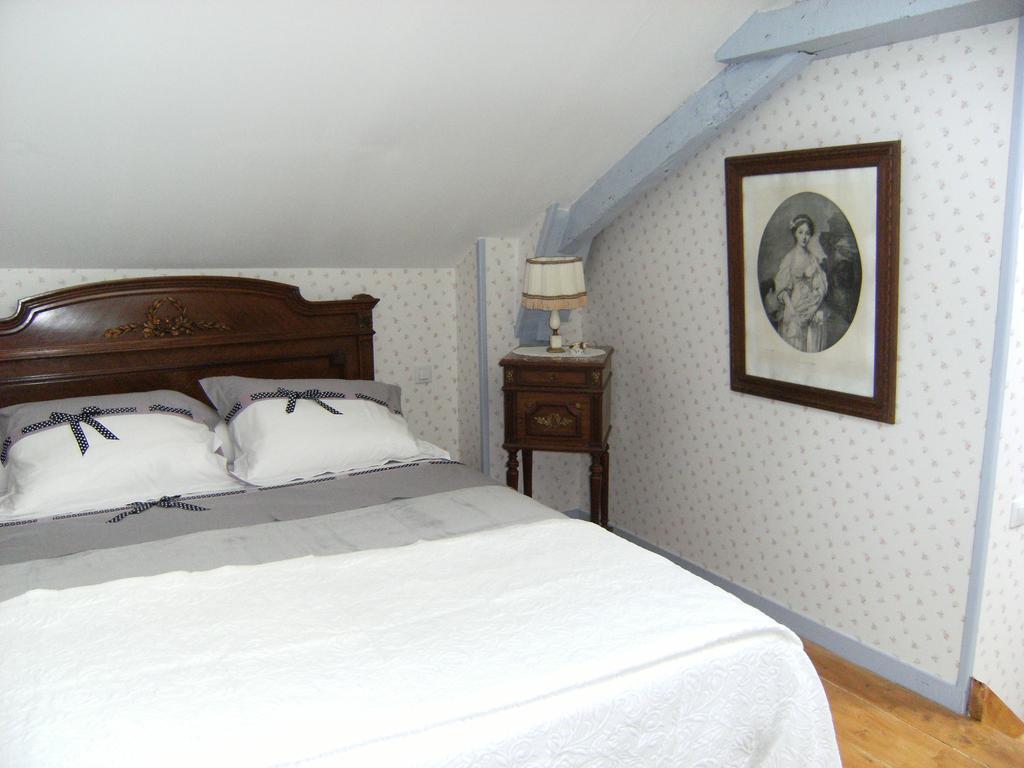 Bed and Breakfast Le Relais Du Mont Chauve à Caumont-Sur-Aure Extérieur photo