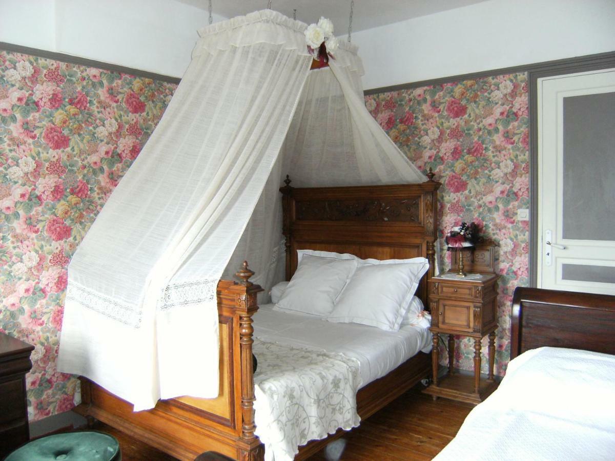 Bed and Breakfast Le Relais Du Mont Chauve à Caumont-Sur-Aure Chambre photo
